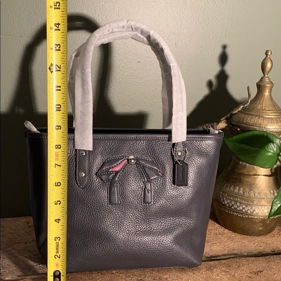 Coach purse - Picture 4 of 10
